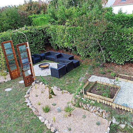 La Taniere Aux Loups Villa Montevrain Luaran gambar